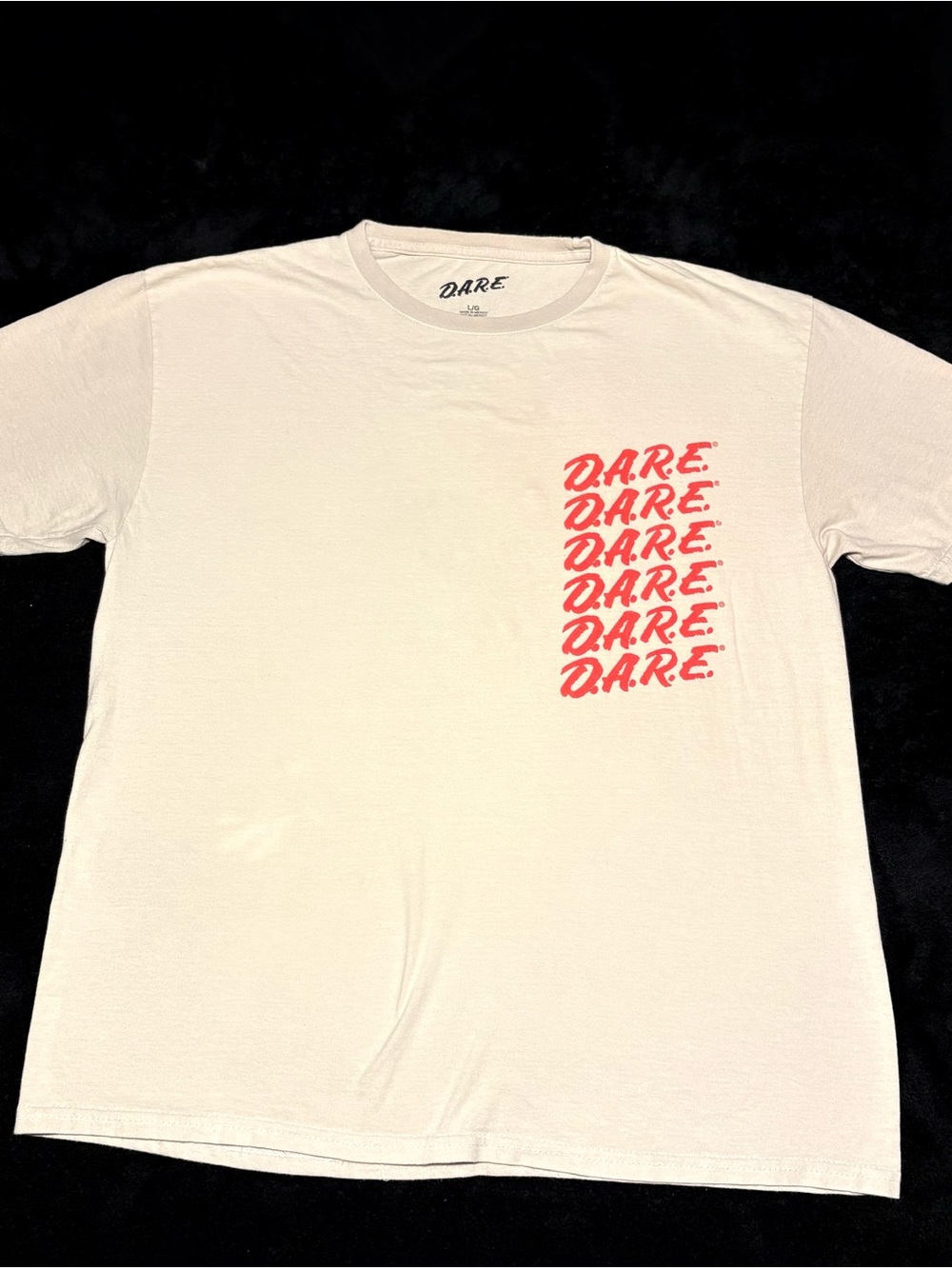 D.A.R.E. x Daren the Lion To Resist Drugs And Violence PSA beige T-Shirt men’s L